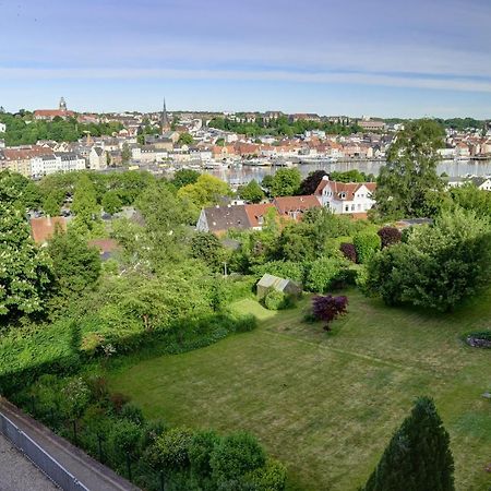 Fewo1846 - Flensview - Komfortables Studioapartment Mit Balkon Und Hafenblick Flensburg Bagian luar foto