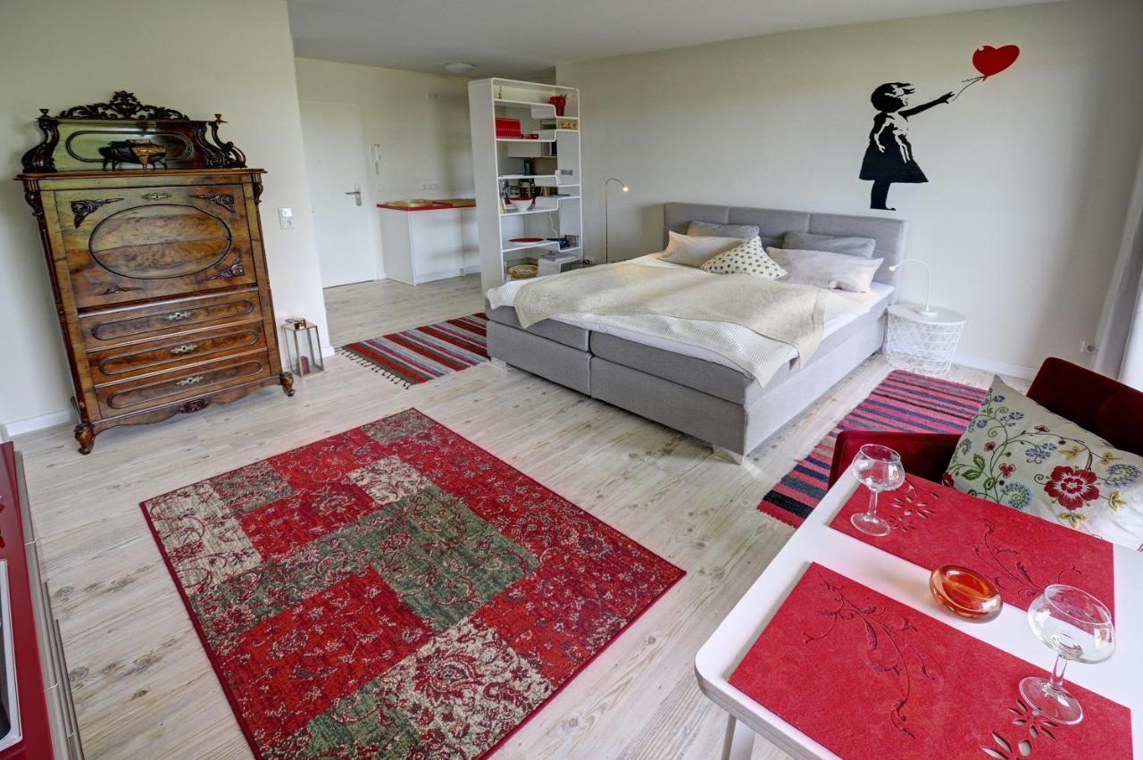 Fewo1846 - Flensview - Komfortables Studioapartment Mit Balkon Und Hafenblick Flensburg Bagian luar foto