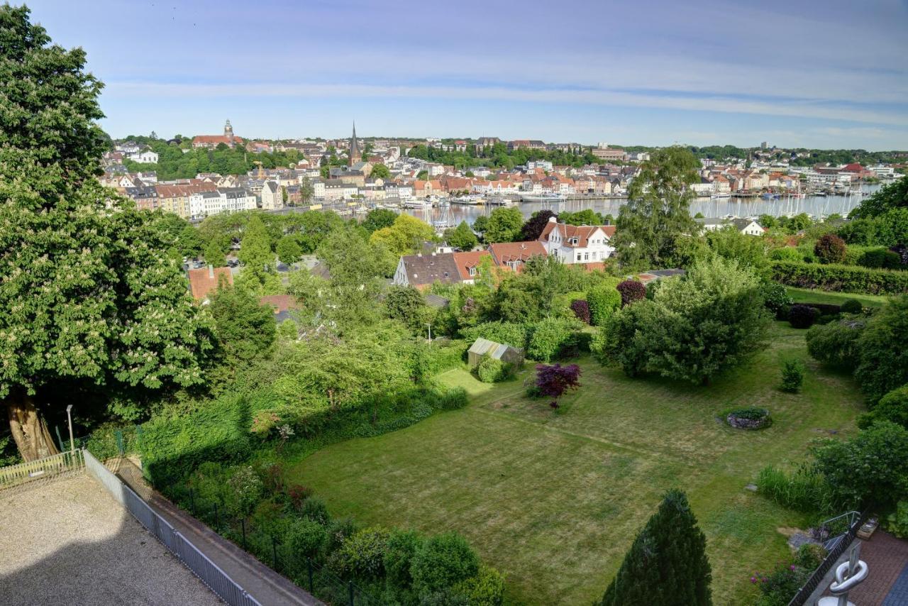 Fewo1846 - Flensview - Komfortables Studioapartment Mit Balkon Und Hafenblick Flensburg Bagian luar foto